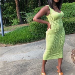 Green bodycon dress